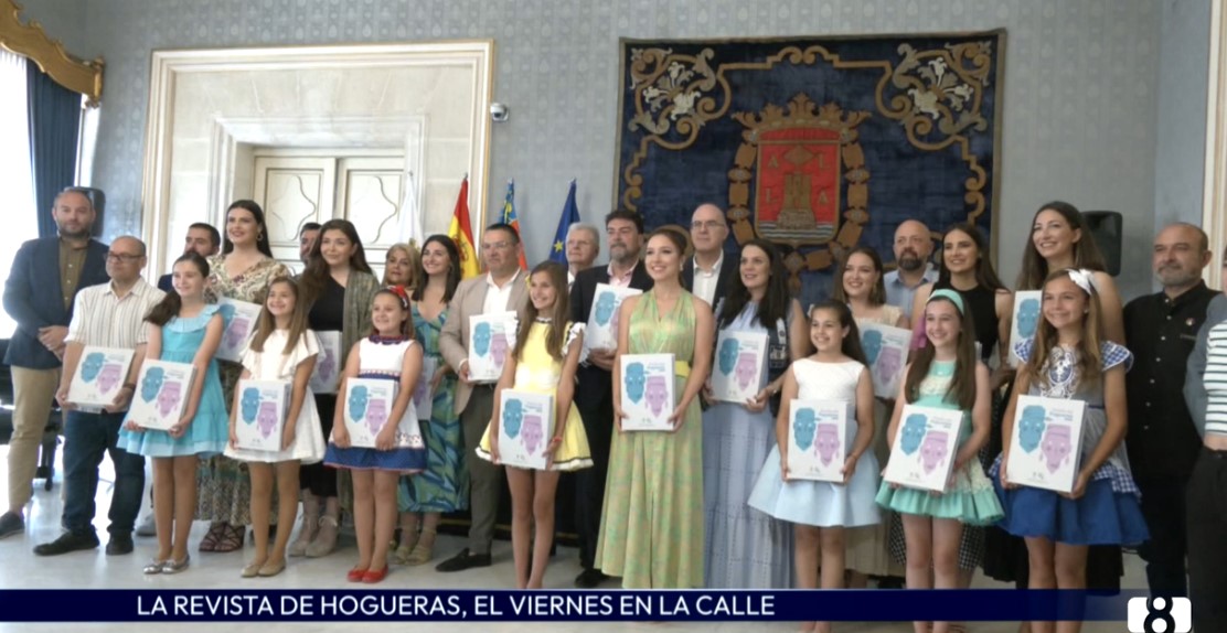 Alicante presenta la revista 'Festa de Fogueres', que ahonda en el pasado de la fiesta