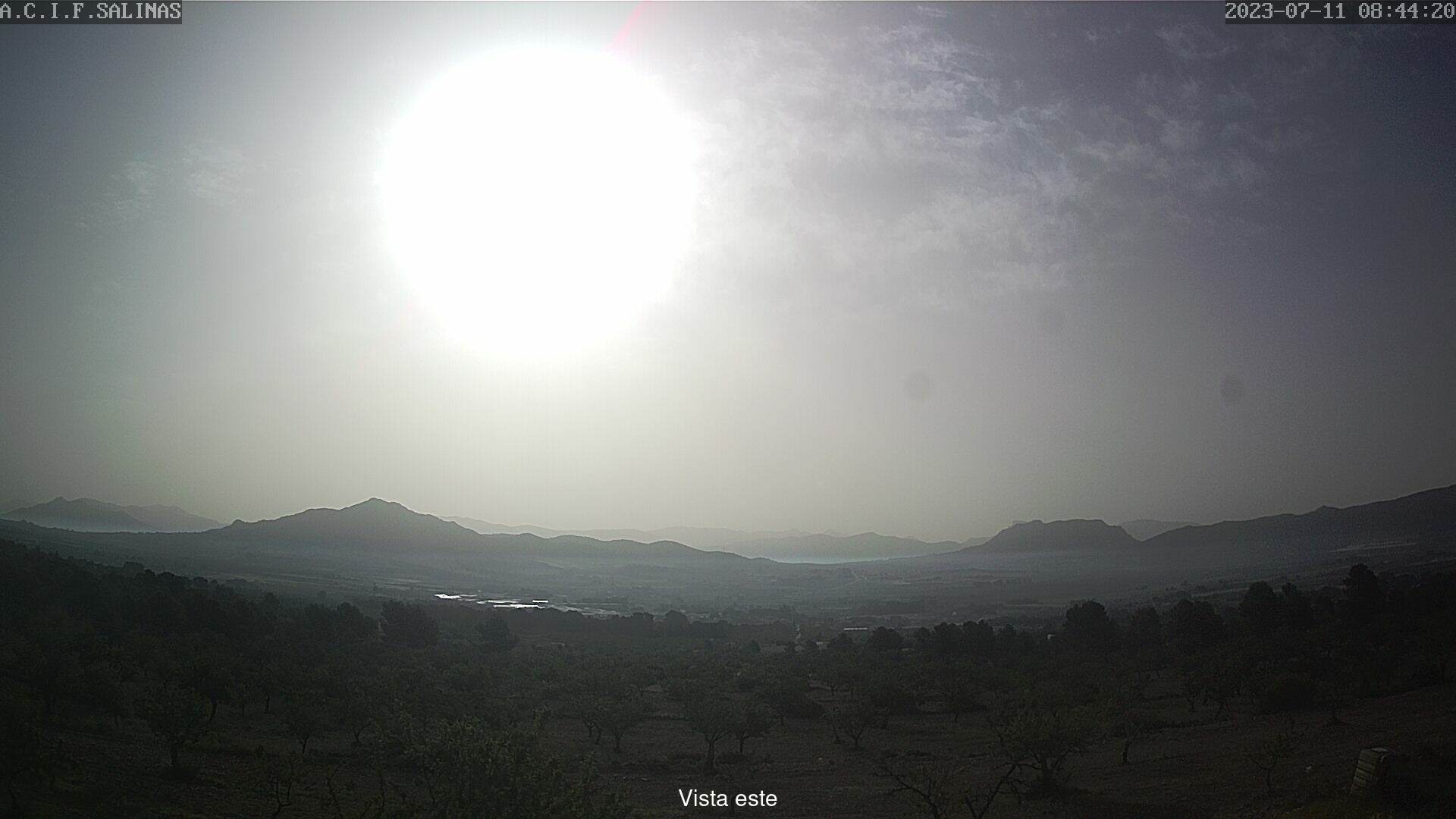 Temperaturas extraordinariamente altas, con algunas tormentas