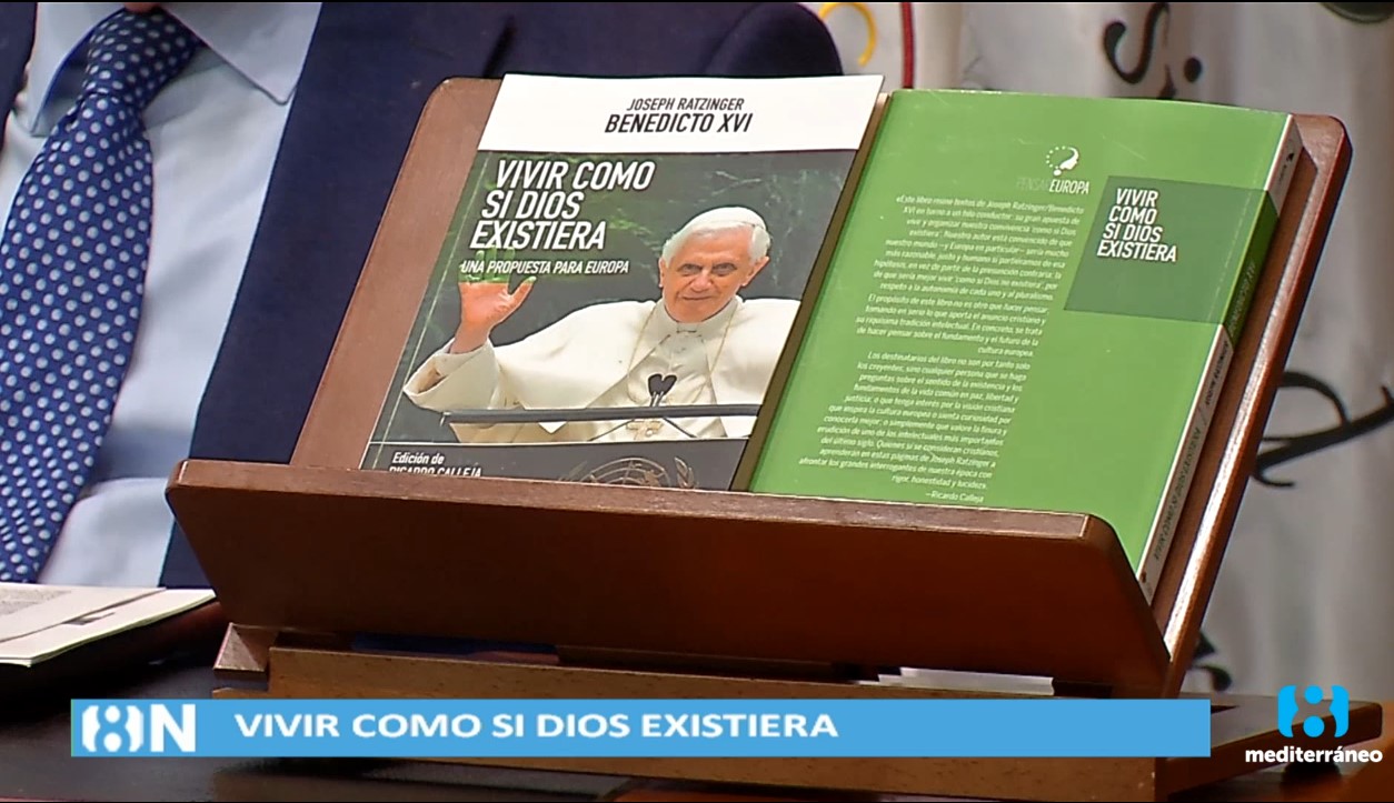 Así ha sido el homenaje del CEU, NEOS y la UCV a Benedicto XVI