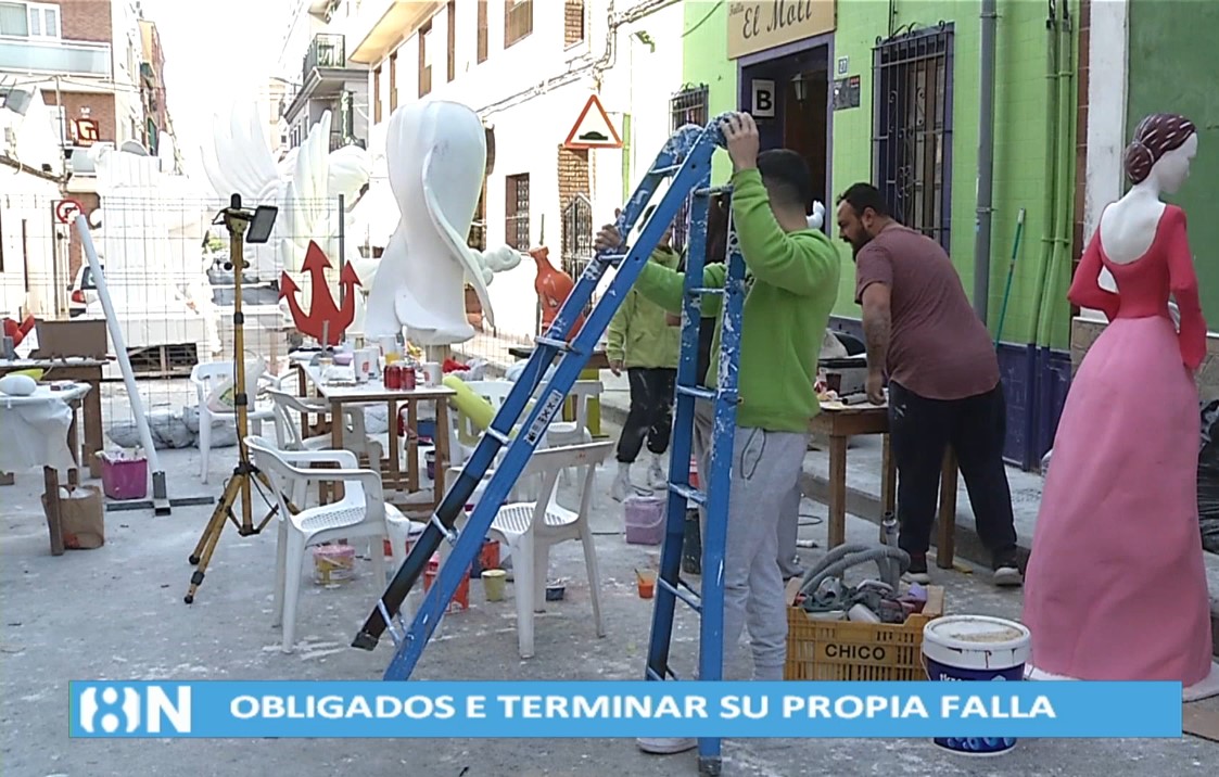 Un artista deja sin falla a cinco comisiones