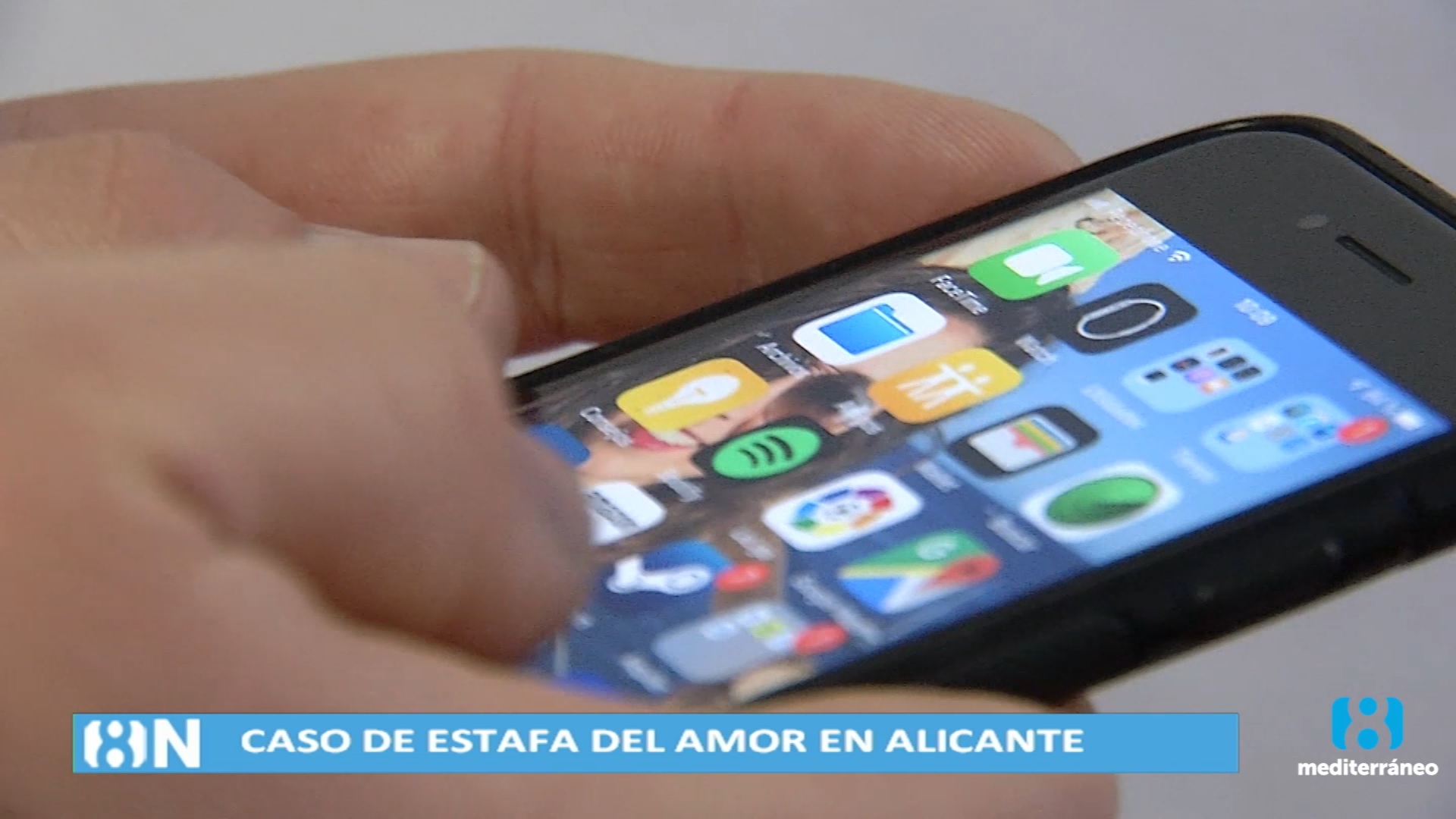 Detenidas dos personas por estafar 57.000 euros a una mujer a través de Tinder