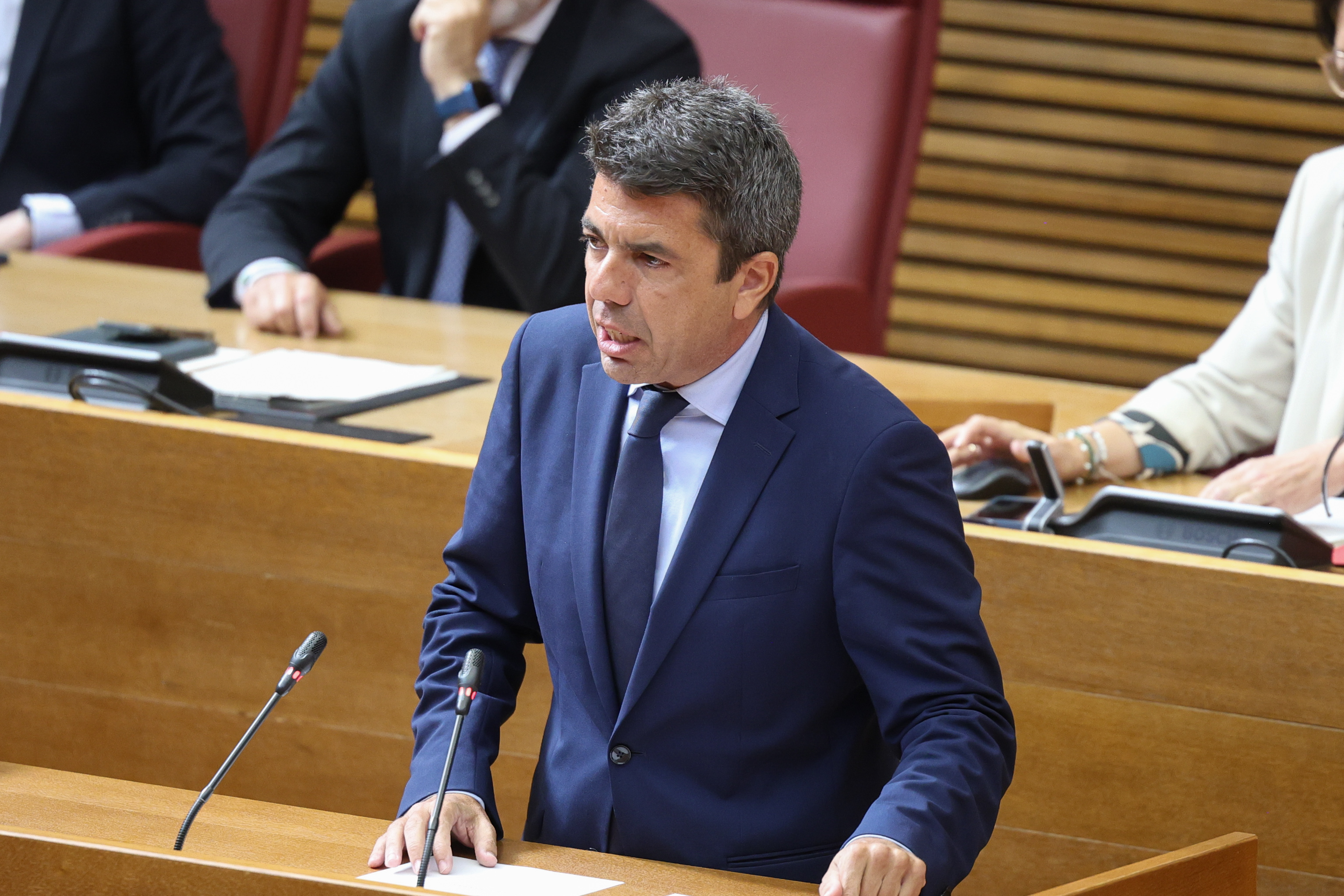 Sesión de Control al president con las asociaciones de víctimas como protagonistas