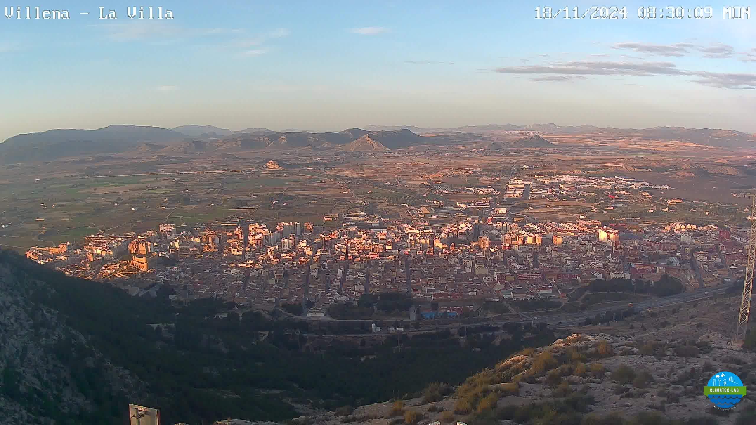 Dominio del anticiclón, con nubes en Castellón
