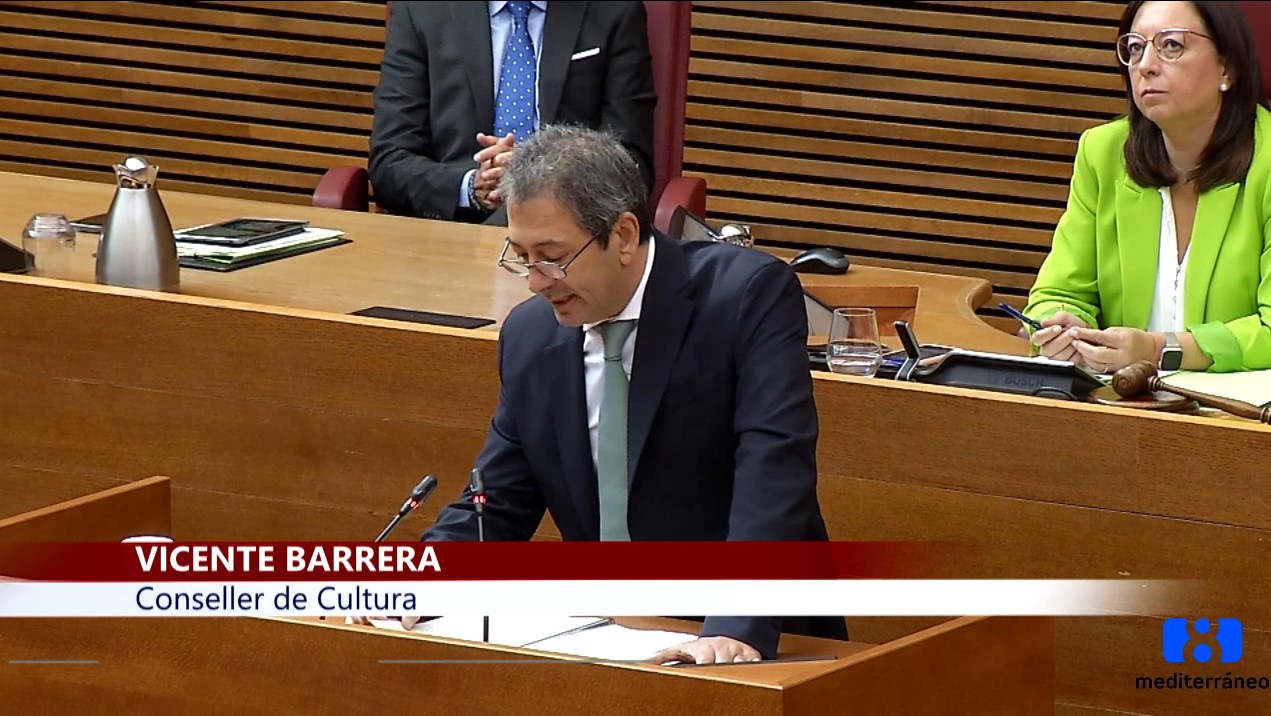 Vicente Barrera se planta contra el pancatalanismo en su debut en Les Corts