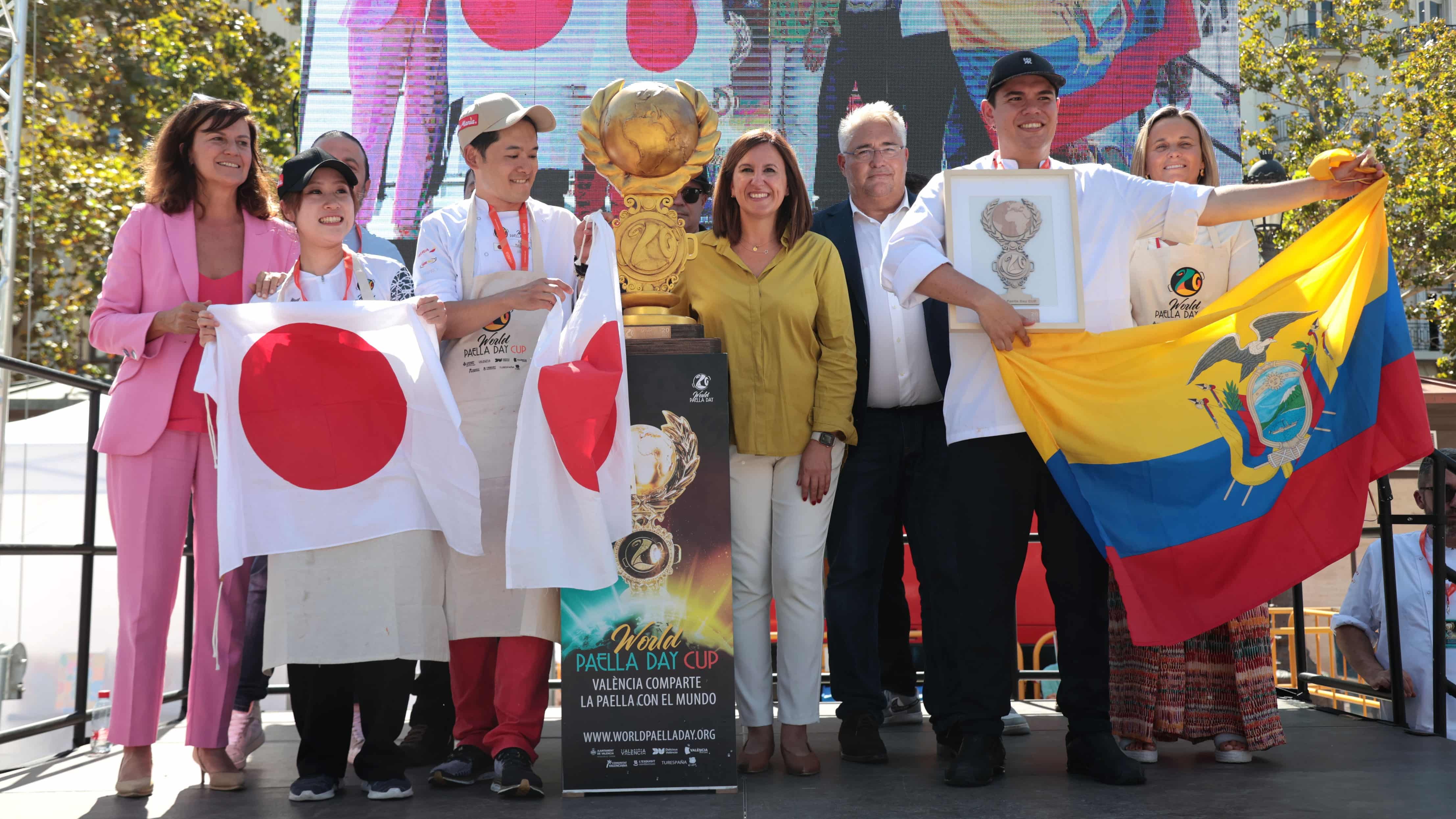 Japón gana el World Paella Day en Valencia con un arroz con pato, puerro y naranja