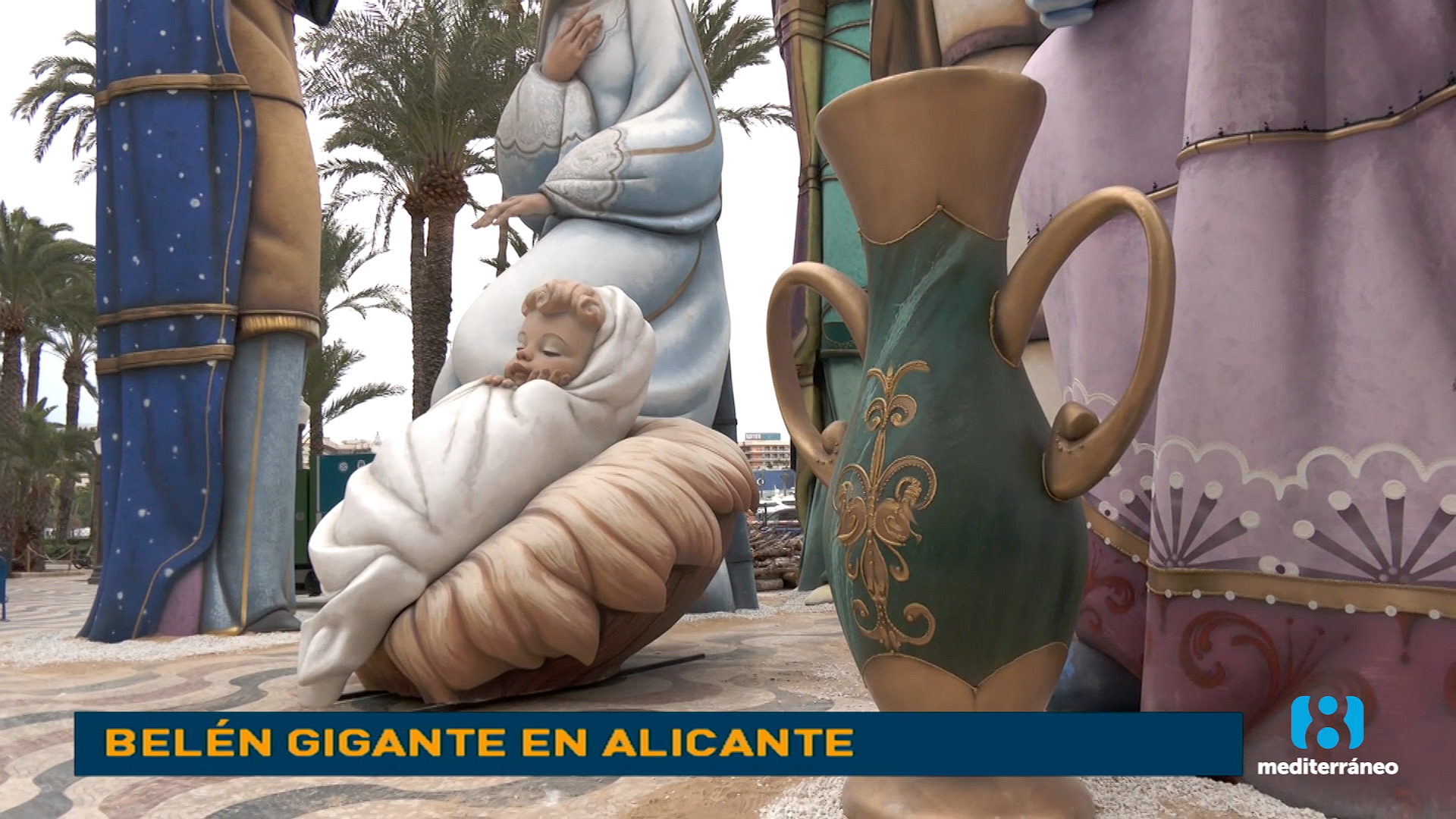 Los Reyes Magos acuden a la llamada del Niño Jesús más grande del mundo