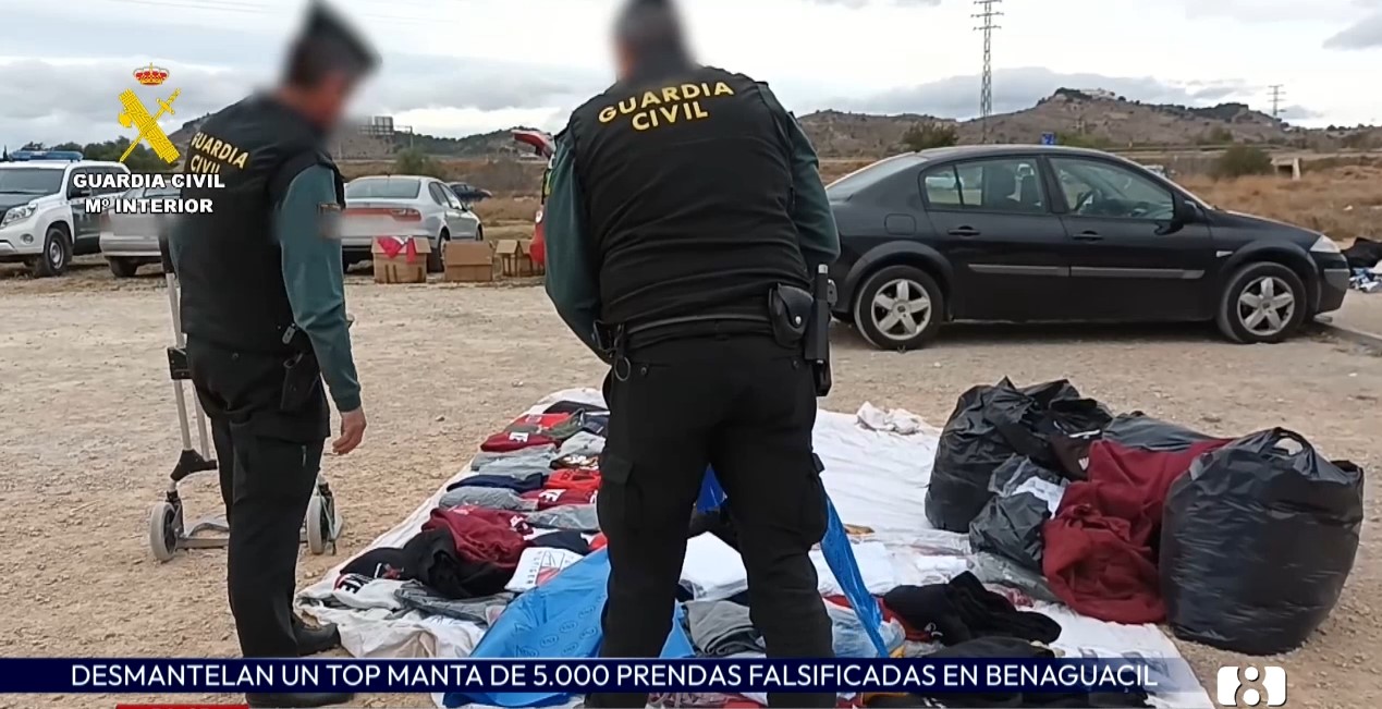 Intervenidas más de 5.000 prendas falsificadas en un mercado irregular de Benaguacil