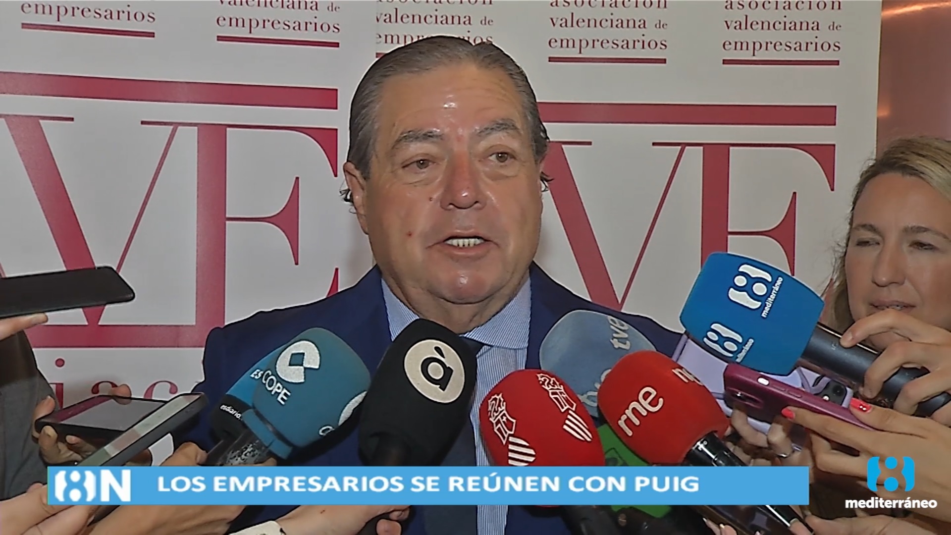 AVE comienza la ronda de encuentros con los candidatos con Ximo Puig