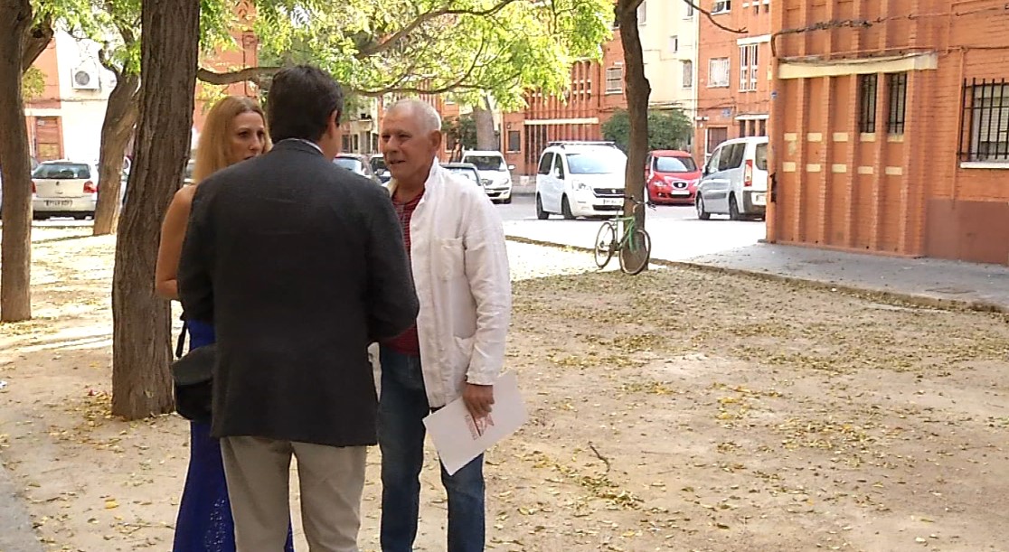 Los vecinos de Fuensanta denuncian plagas de ratas en el barrio