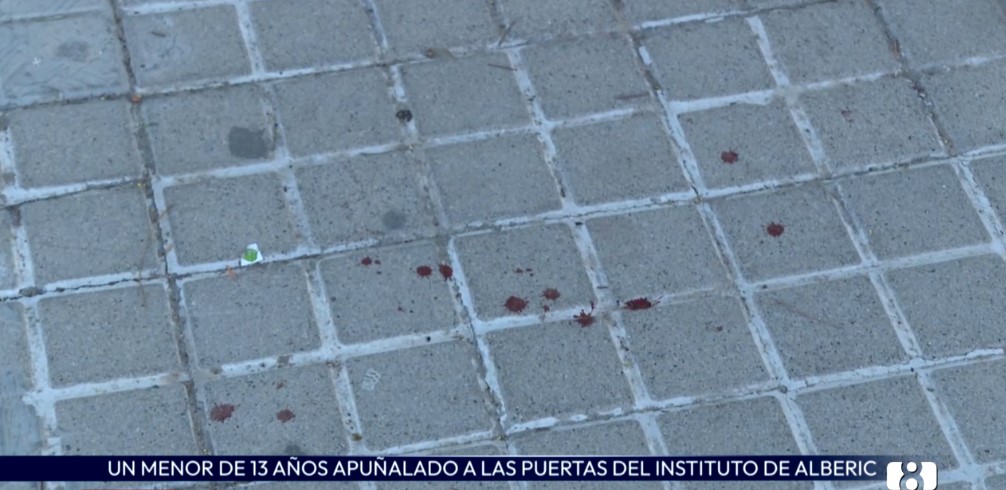 Un alumno apuñala a otro a las puertas de un instituto de Alberic