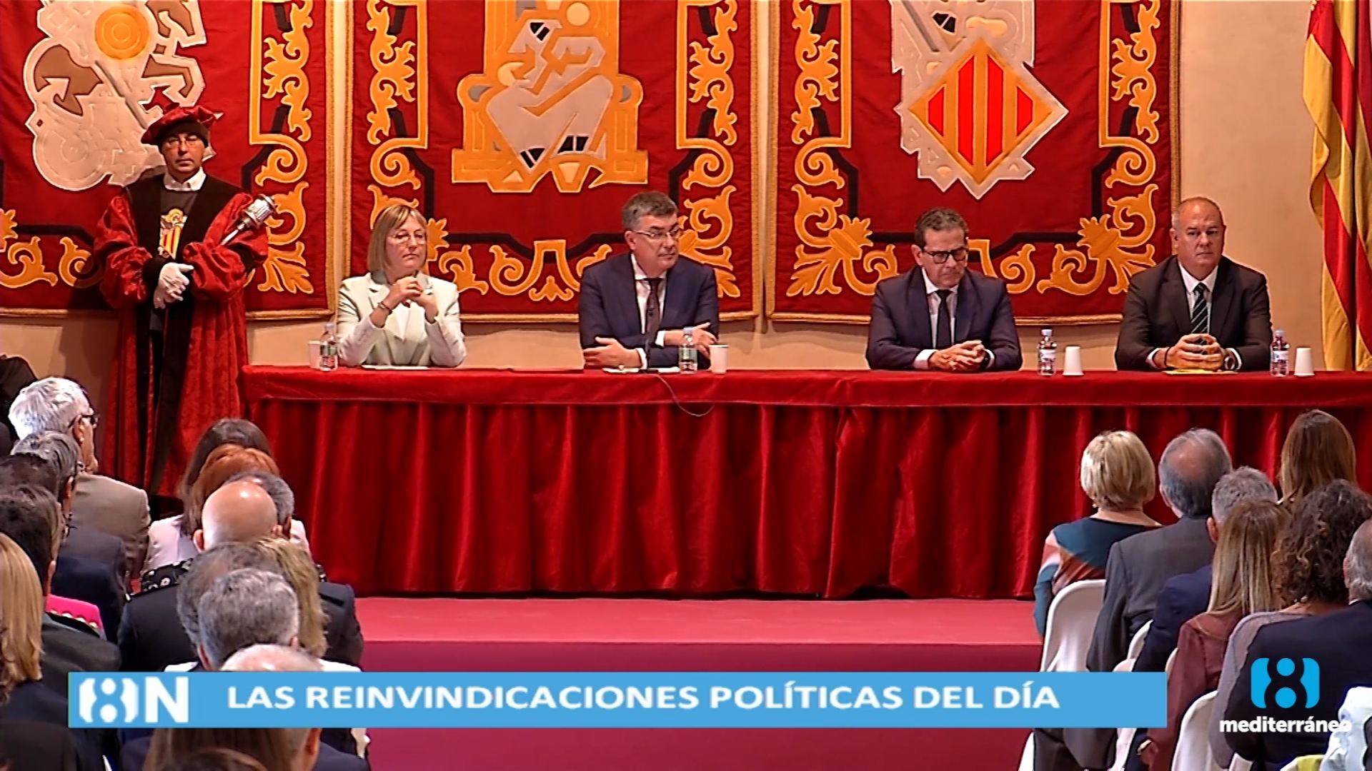 La celebración del día de Les Corts, marcado por las reivindicaciones
