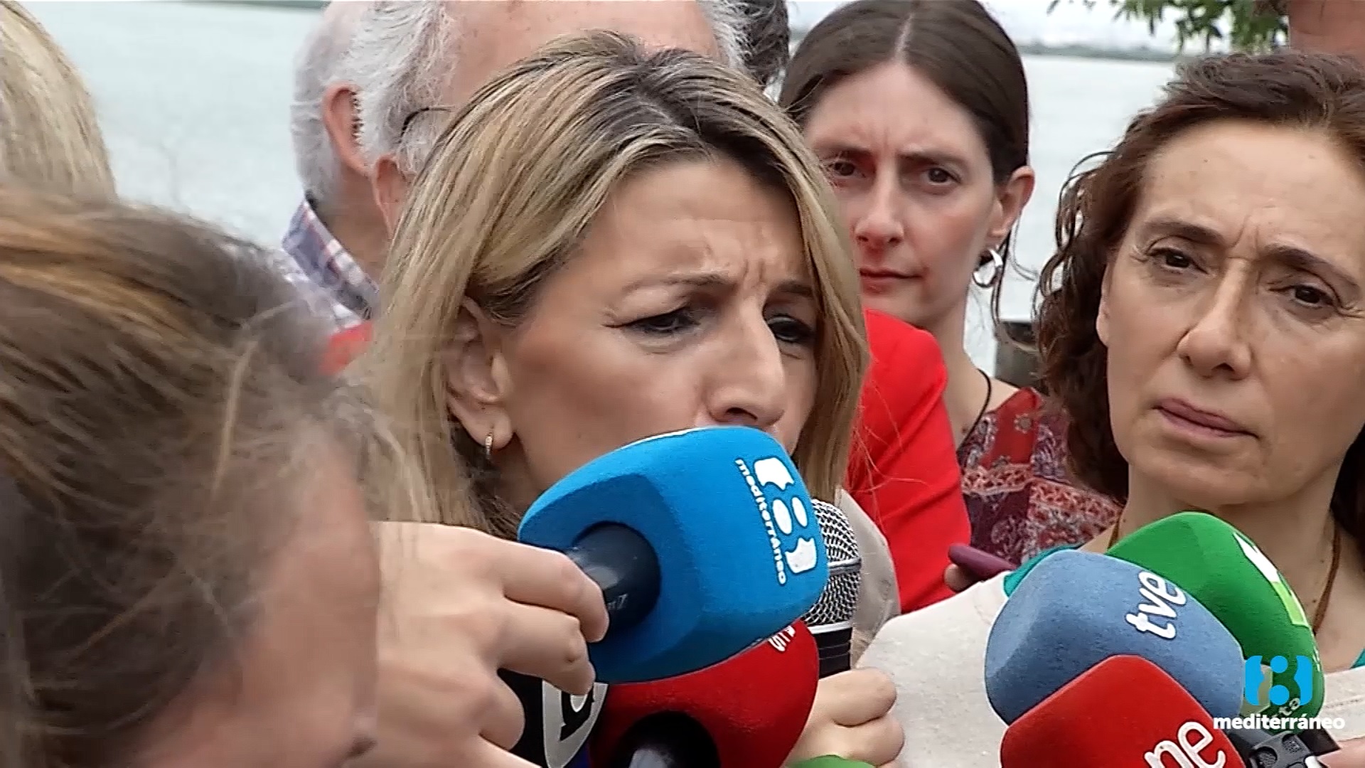 Yolanda Díaz apoya a Ribó en Valencia y enfada a Pilar Lima