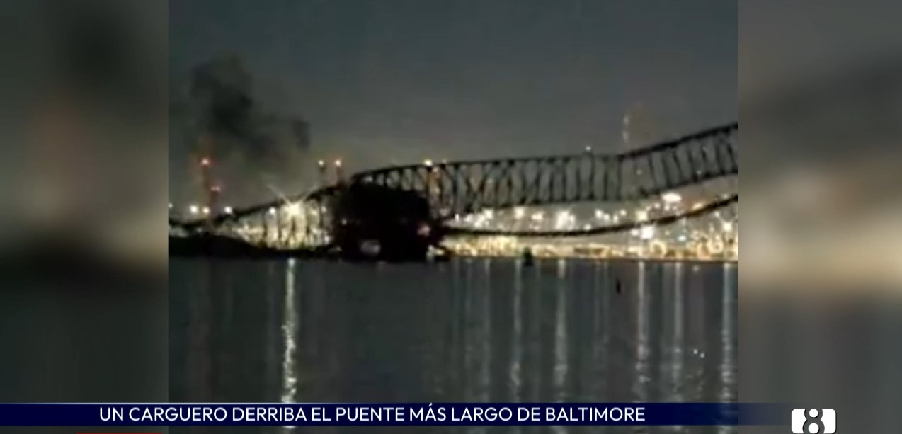 Un barco colisiona contra el mayor puente de Baltimore y lo derrumba