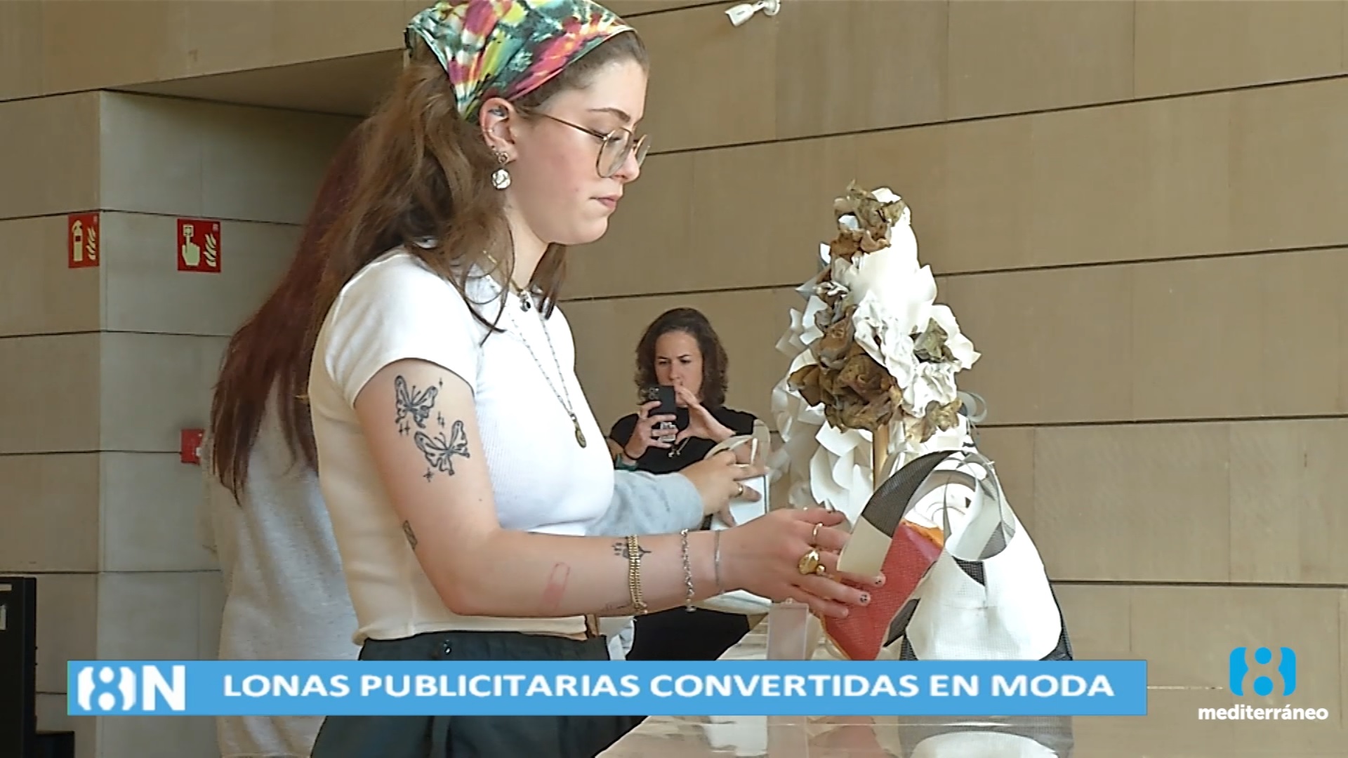 Las banderolas del IVAM se convierten en productos de moda