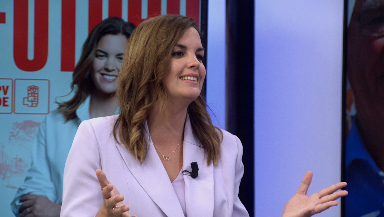 Sandra Gómez: 