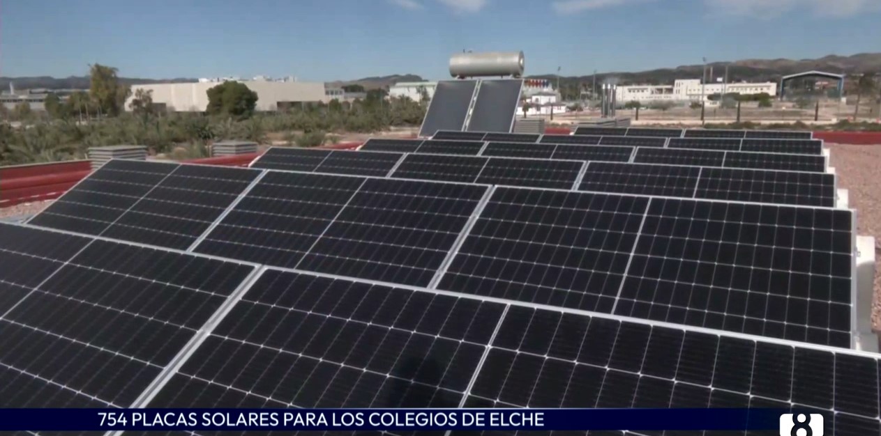 Elche instala placas solares en los centros escolares de la ciudad