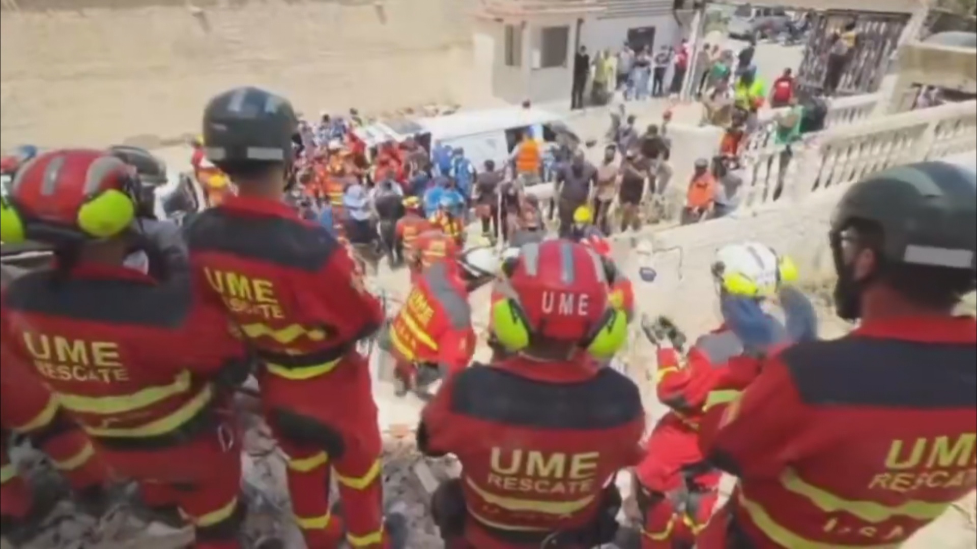 Venezuela mantiene la esperanza y continúa buscando supervivientes de los terremotos