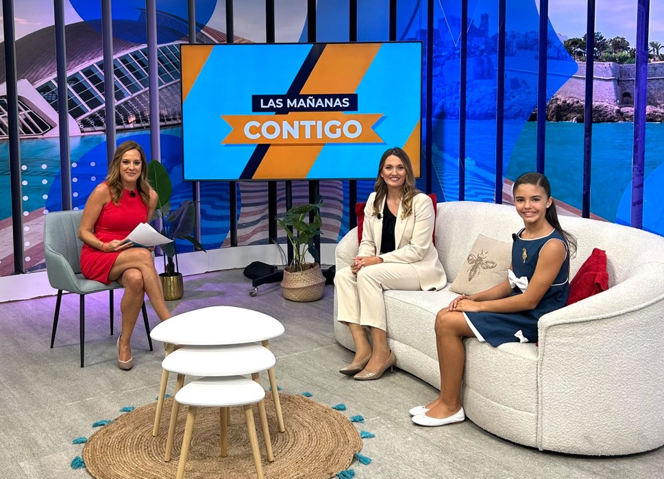 Laura Mengó y Paula Nieto viven sus últimos momentos como Falleras Mayores de Valencia