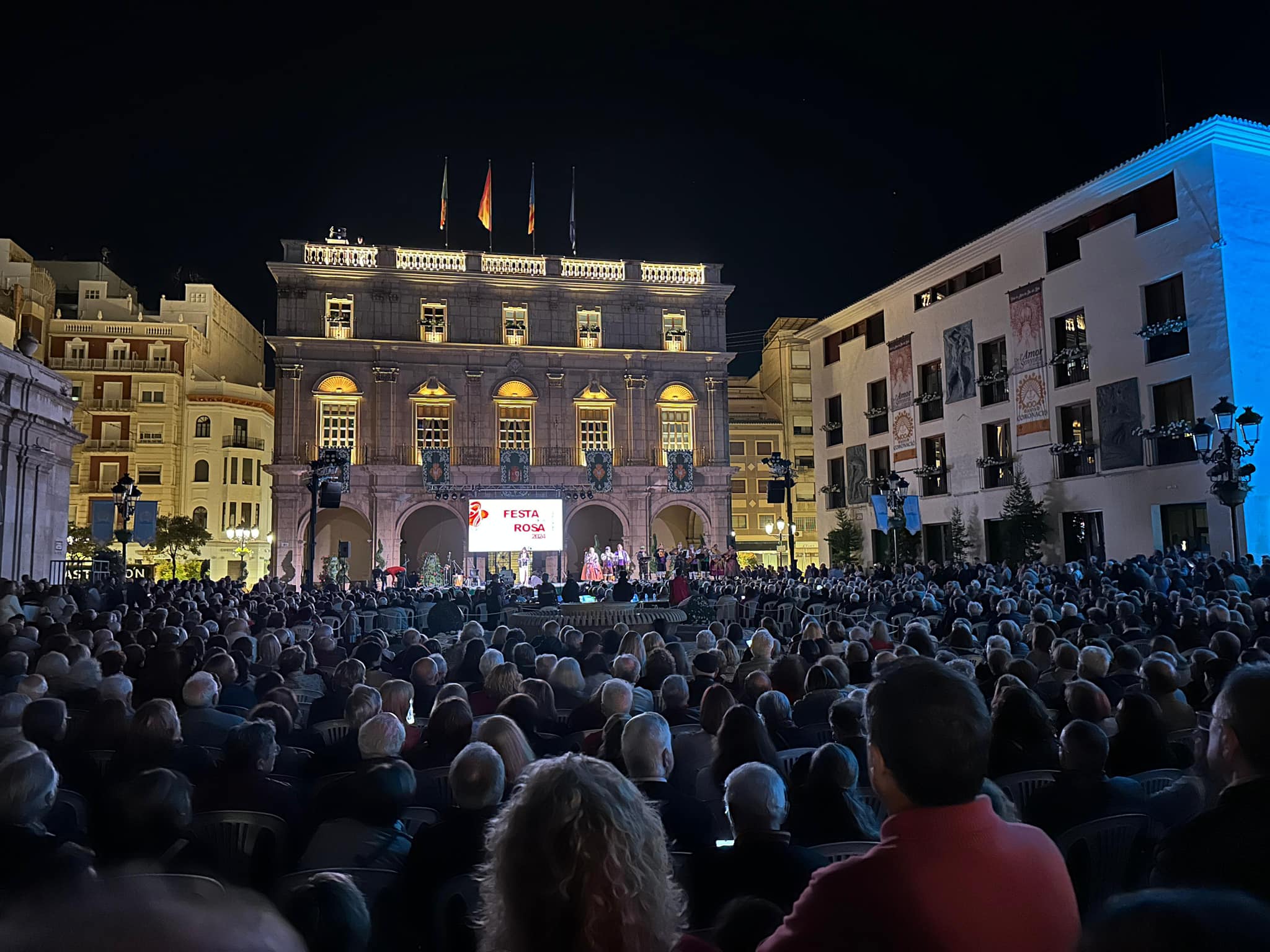 Castellón se llena de rosa y memoria: vive la Festa de la Rosa en La 8 Mediterráneo