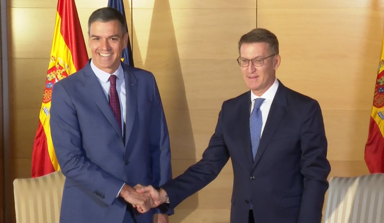 Feijóo pide a Sánchez que facilite su investidura para un Gobierno de dos años