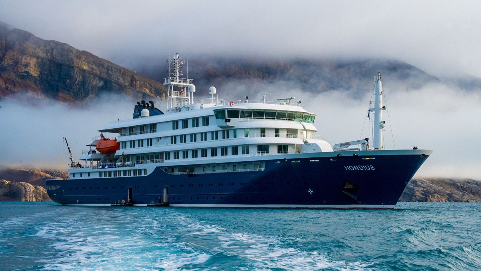 Una valenciana entre los españoles afectados por el brote de hantavirus en un crucero 