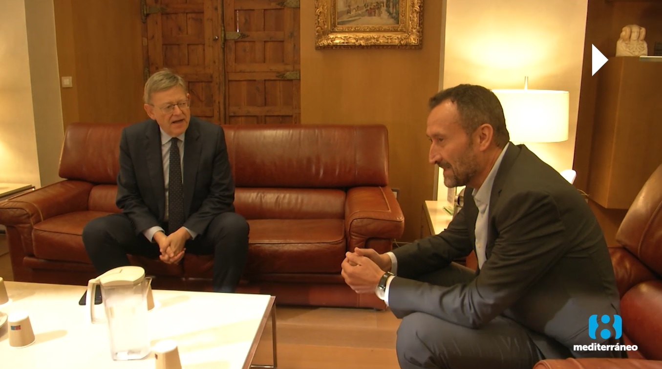 Ximo Puig firma un protocolo de colaboración con el ayuntamiento de Elche