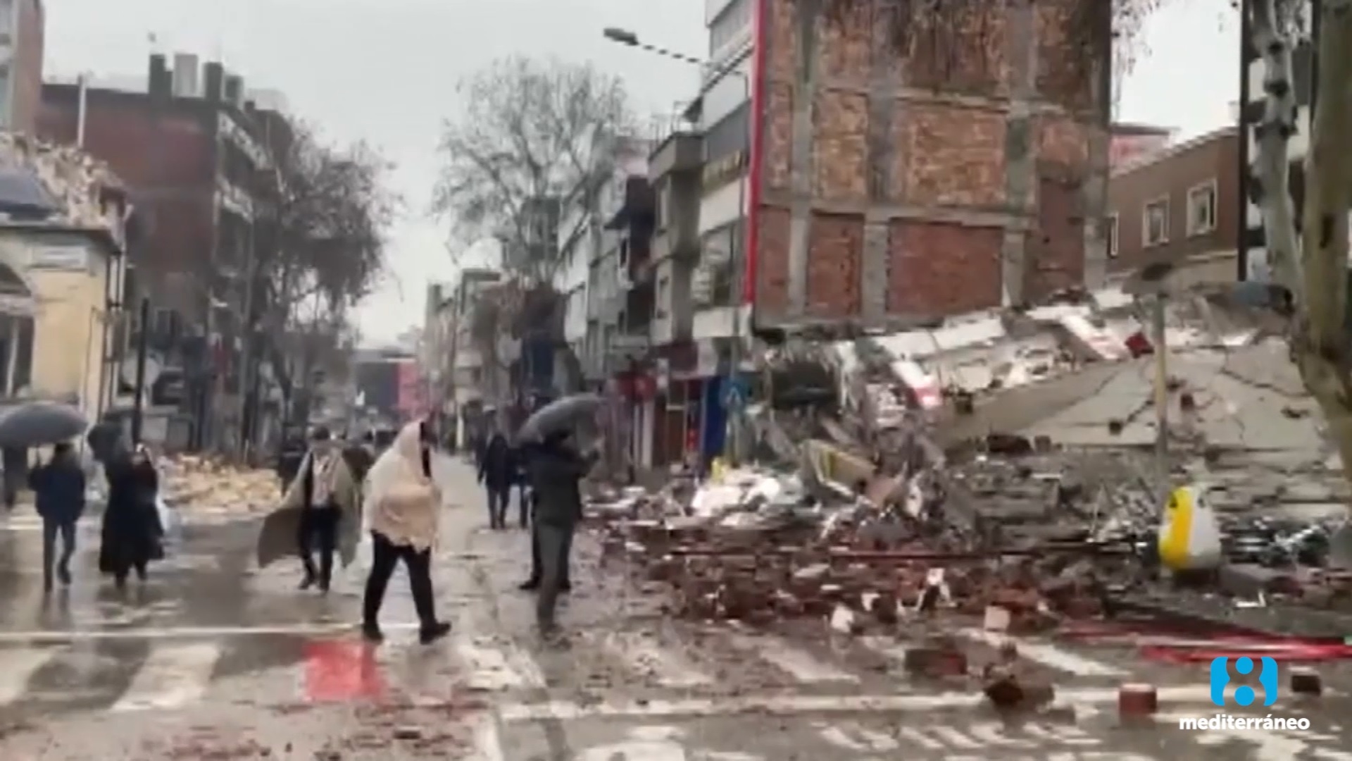 Un terremoto deja miles de muertos en Turquía y Siria