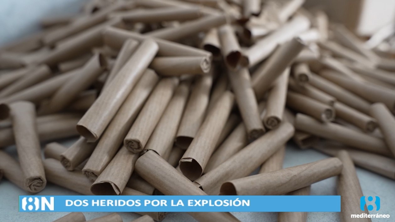Dos heridos graves en una explosión en la pirotecnia Mediterráneo de Vilamarxant