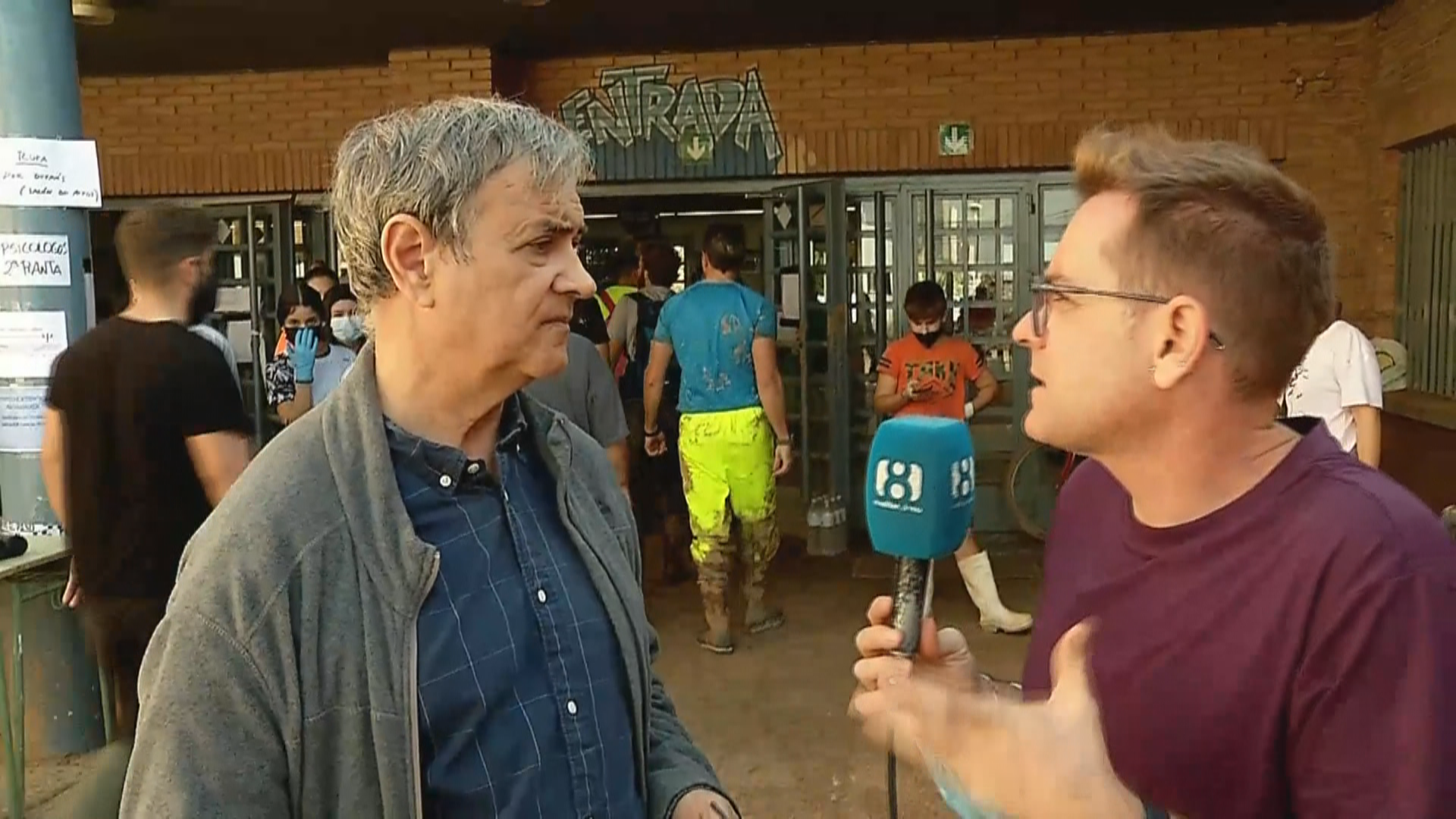 Los institutos de Sedaví siguen limpiando para retomar las clases 