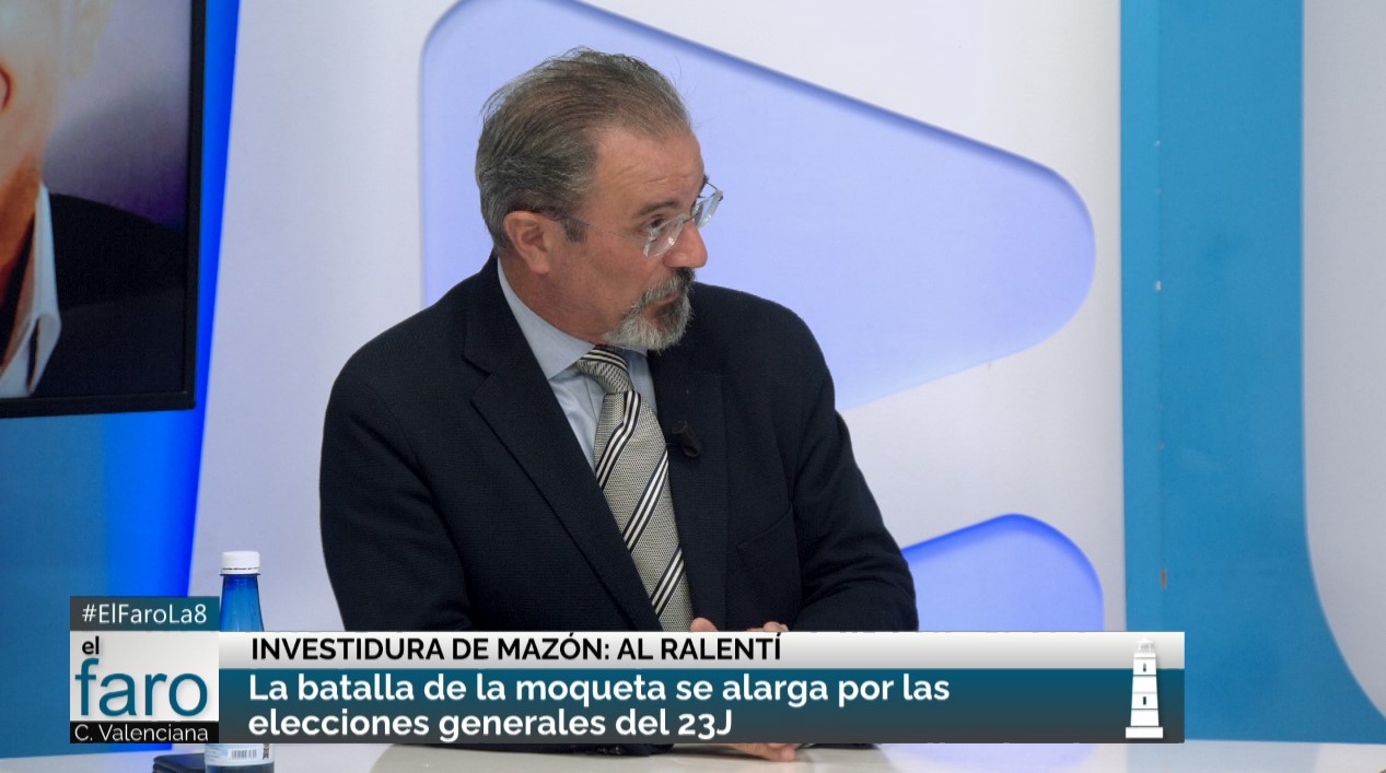 Carlos Flores en El Faro: 