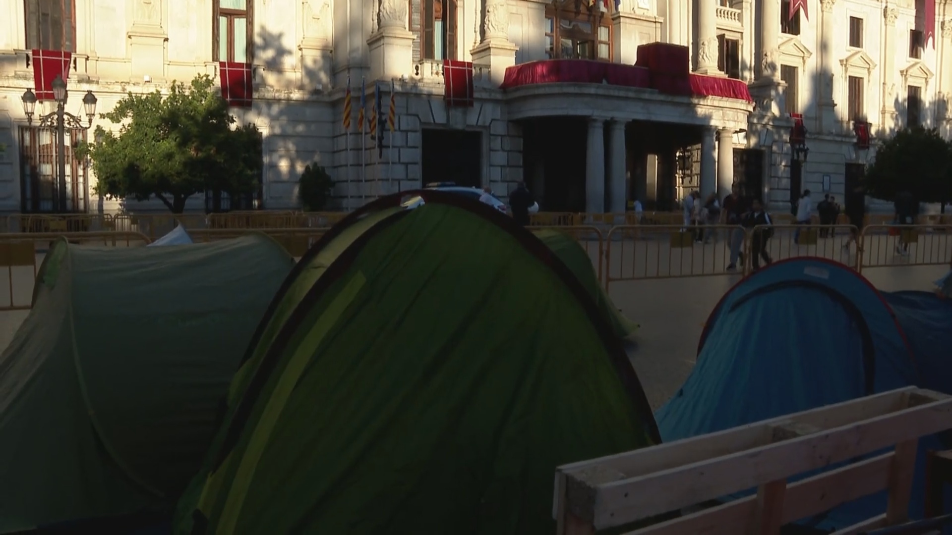 El Ayuntamiento de Valencia suspende la mascletá del 9d'Octubre por la acampada