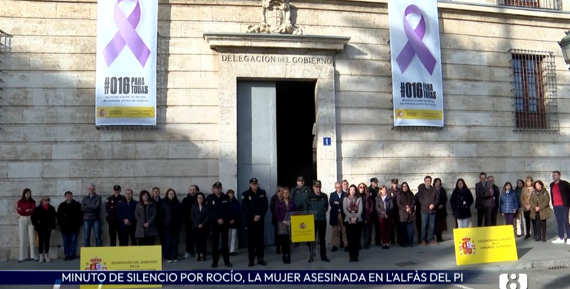 Minuto de silencio por el asesinato machista en l'Alfàs del Pi