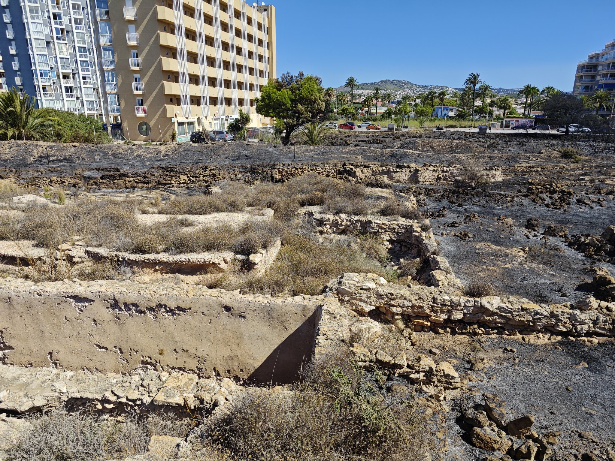 Mensaje de tranquilidad tras evaluar las consecuencias del incendio de Calpe